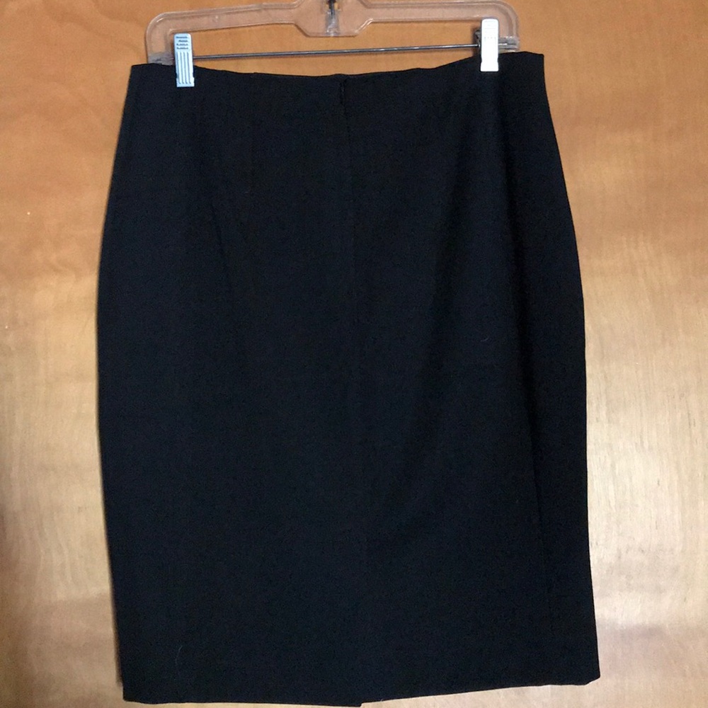 Express skirt - Picture 2 of 3
